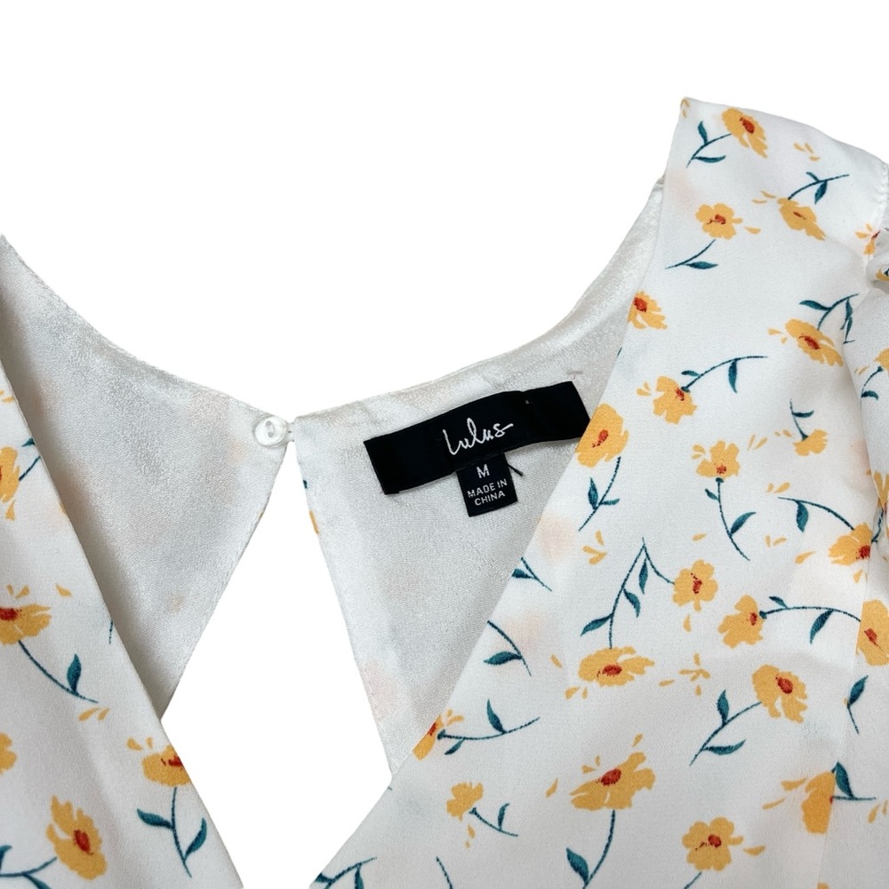 Lulus Strike A Posie White Floral Open Back Short Sleeve Flowy Mini Dress Medium - Picture 6 of 9